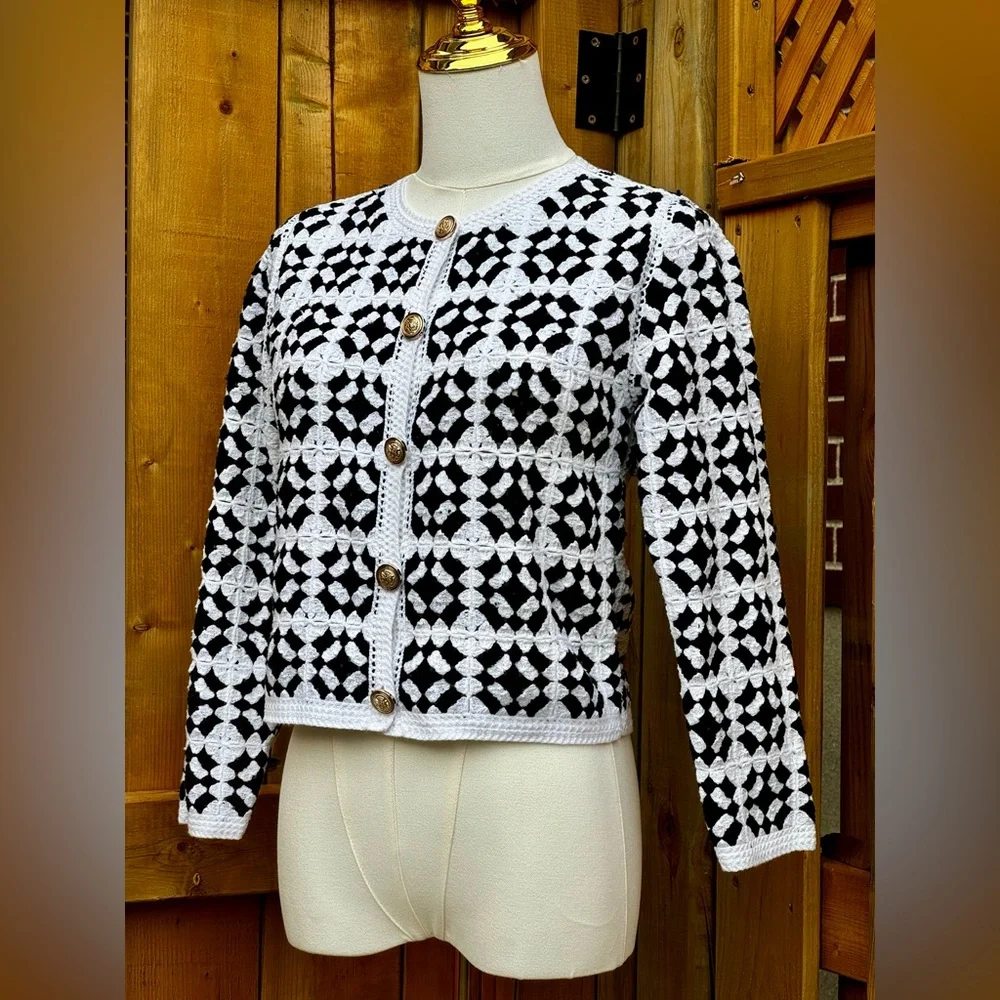 🆕 FARM Rio 🧿 NWT Patch Crochet Black & White Monochrome Button Up Jacket, Sz S - Picture 5 of 16
